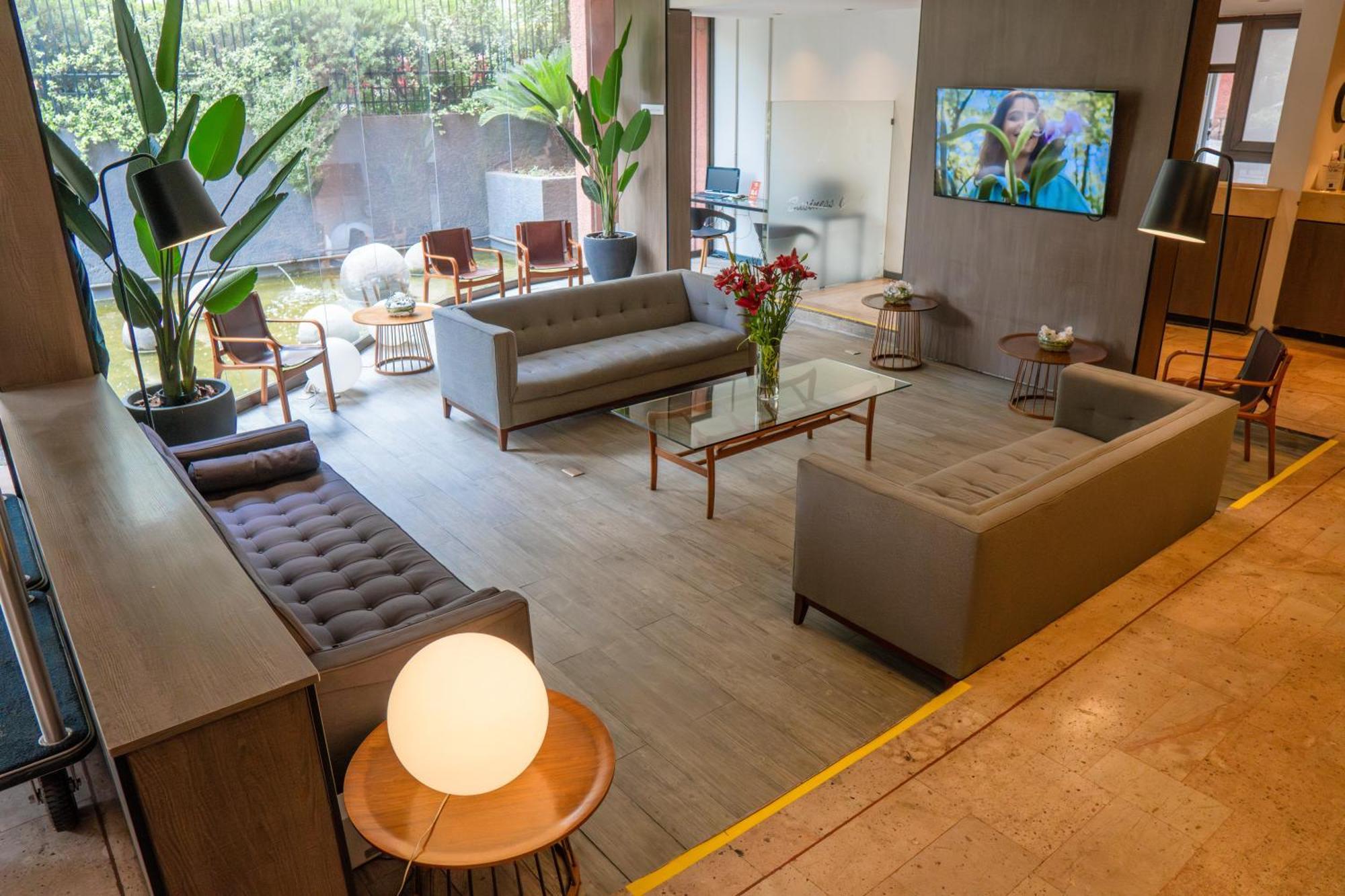 Hotel Panamericana Providencia 4*