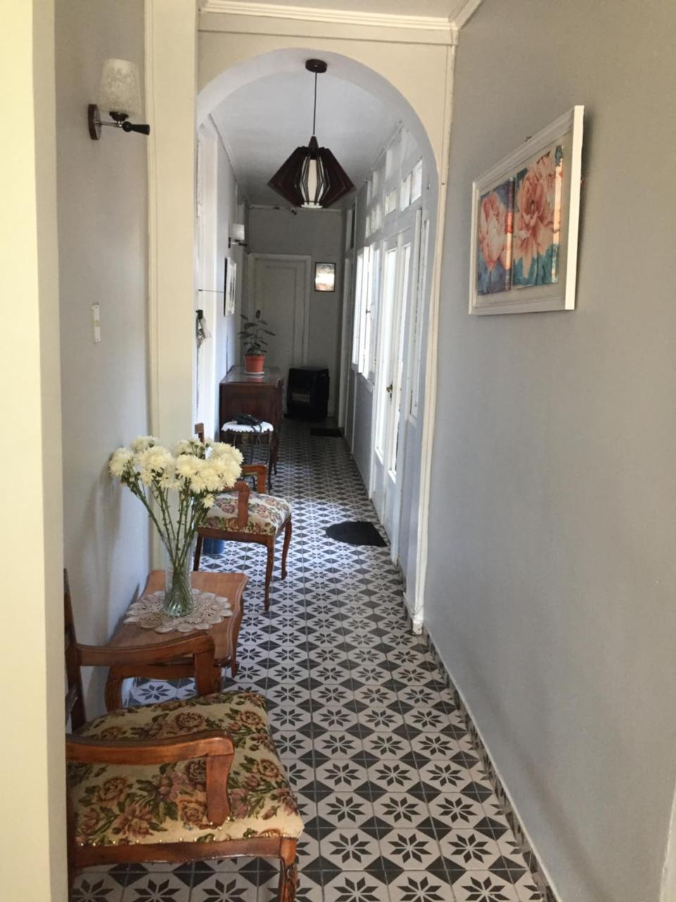 Victoria Hostal *
