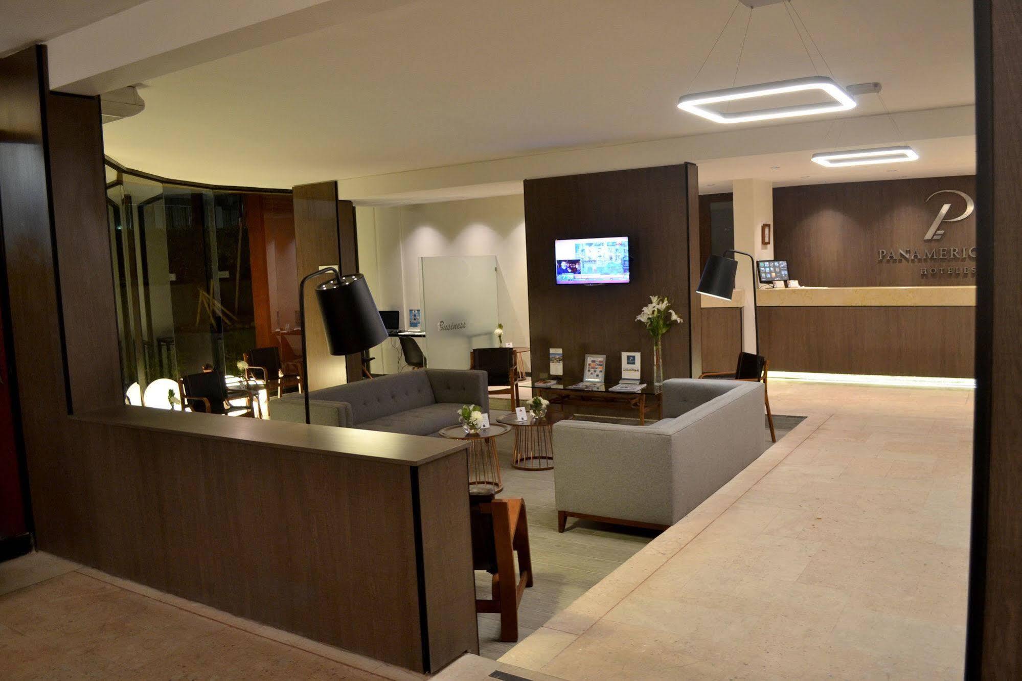 Panamericana Providencia Hotel 4*